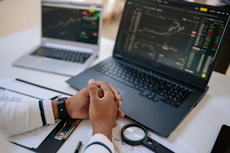 Financial Blind Spots: The Tracking Systems That Separate True Wealth Builders From High Earners Who Lose Money in the Dark